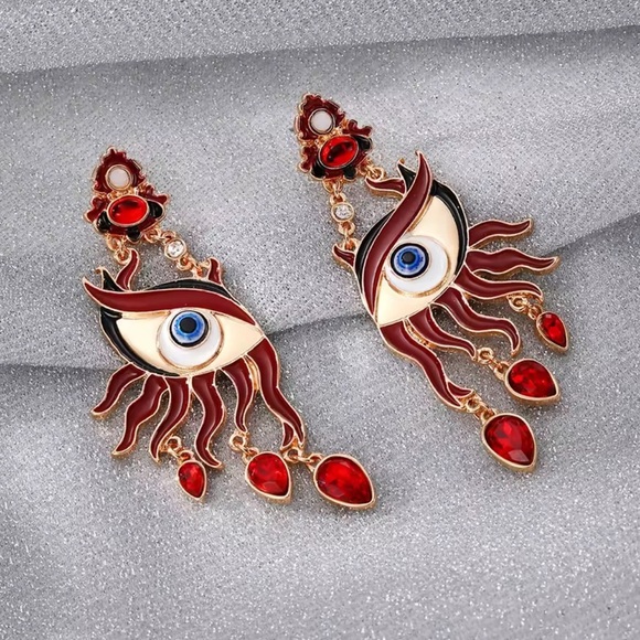 Red Flame Eyes Gold Earrings - Picture 4 of 5